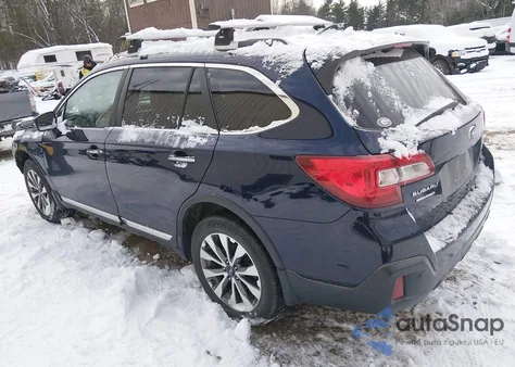 2018 Subaru Outback 3.6R Touring z USA, uszkodzony, nr VIN 4S4BSETC5J3211695